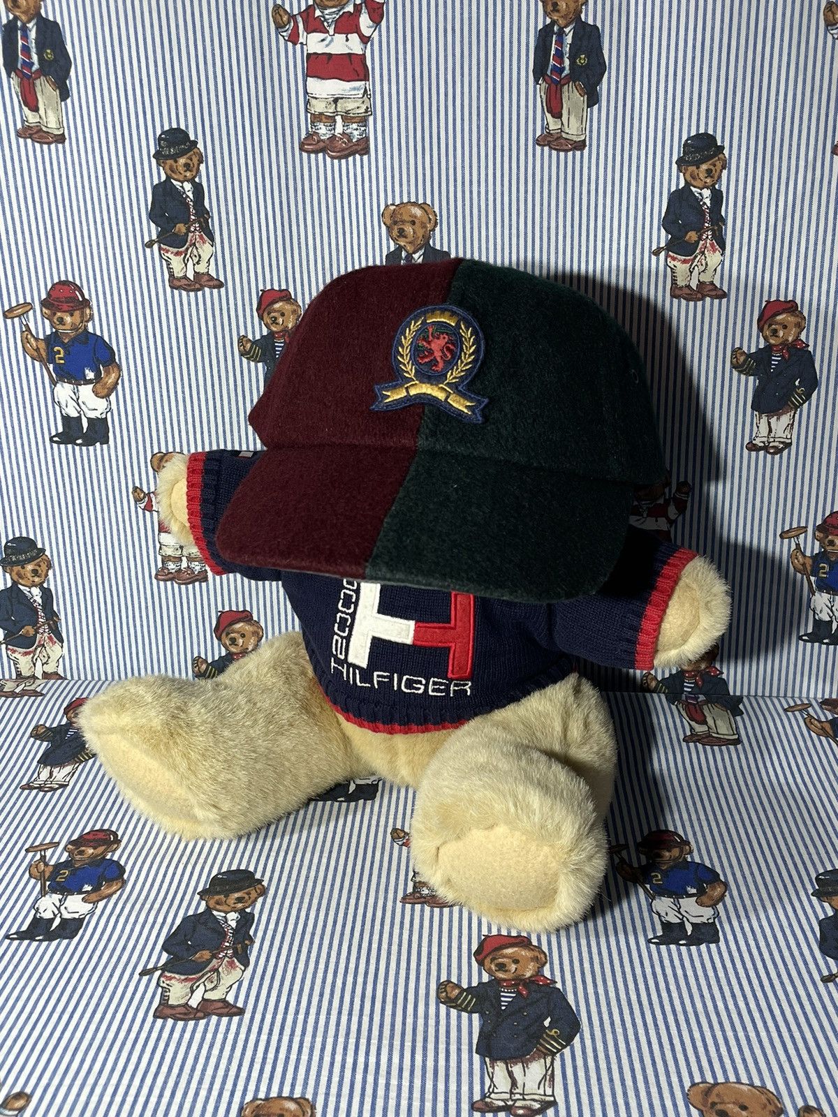 Tommy Hilfiger × Vintage Cap Tommy Hilfiger Lion Crest OG Vintage 90’s Size ONE SIZE - 1 Thumbnail