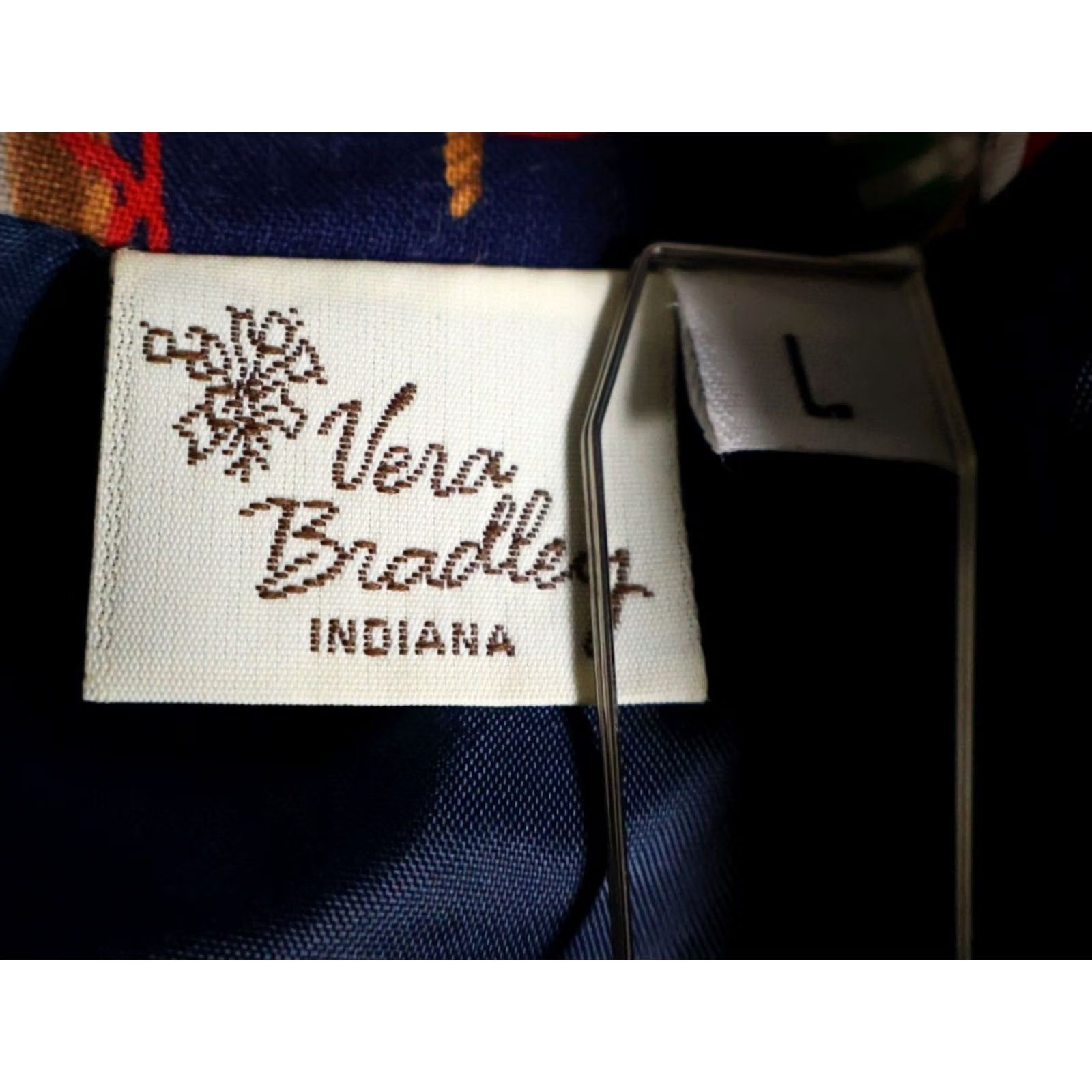 Vera Bradley Vera Bradley Nautical Quilted Jacket Womens Large Padded Blue Casual Apparel Size L / US 10 / IT 46 - 3 Thumbnail