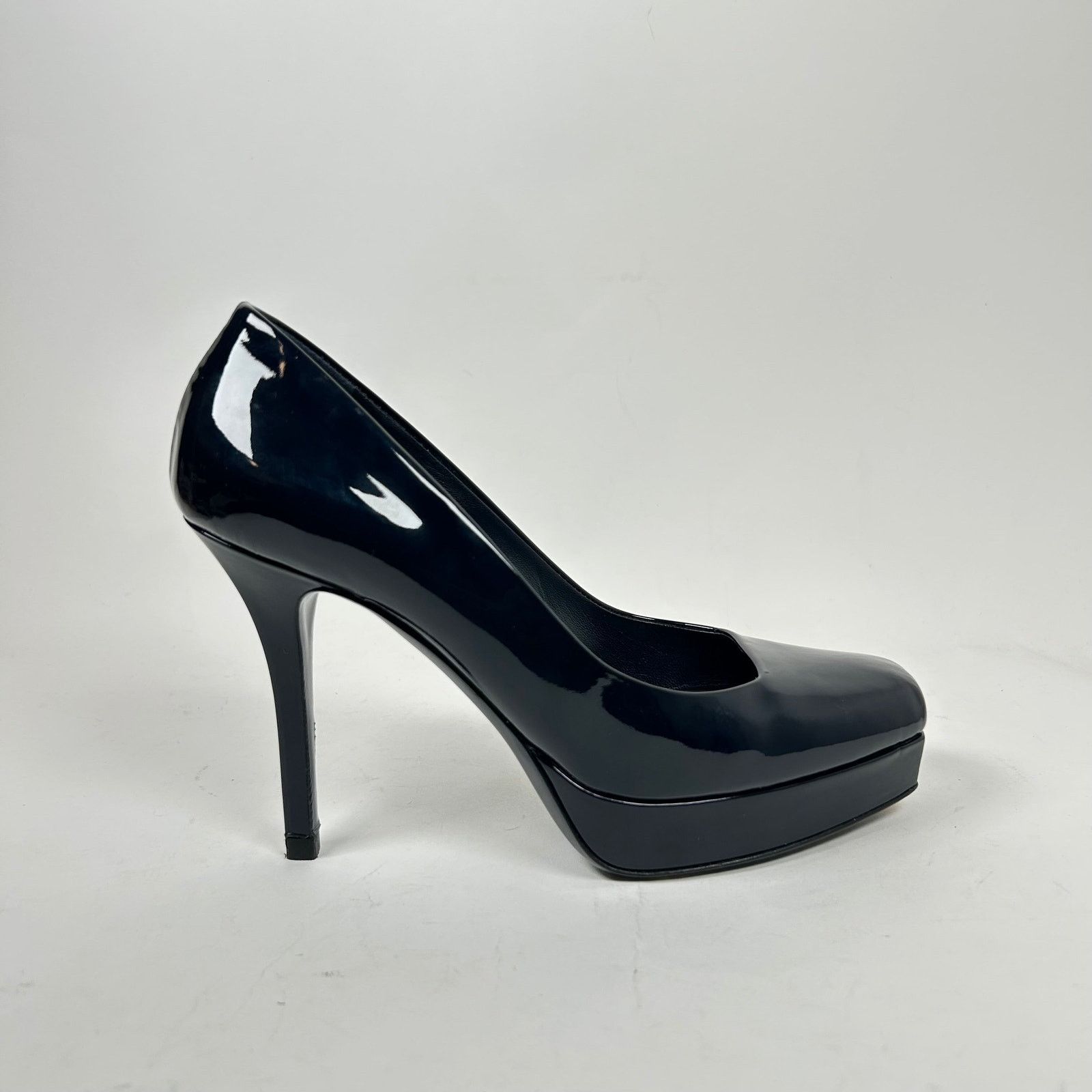 Gucci Gucci Midnight Blue Patent Leather Pumps Size 36.5 Size US 6.5 / IT 36.5 - 1 Thumbnail