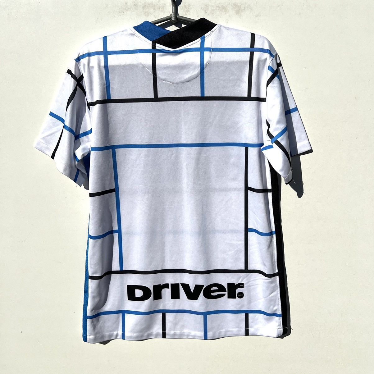 Other Inter Milan jersey (fake ) Size US M / EU 48-50 / 2 - 6 Thumbnail
