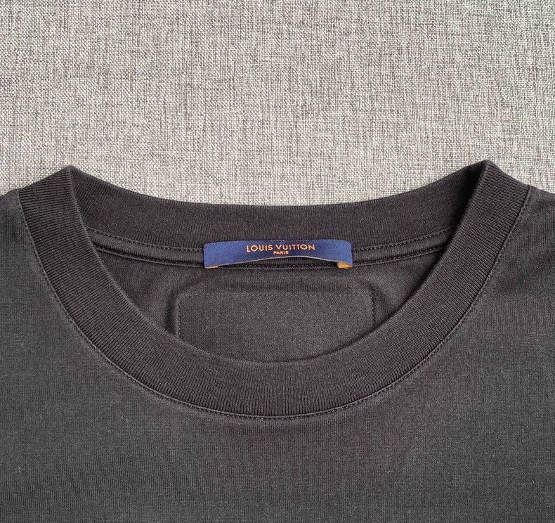 Louis Vuitton LOUIS VUITTON Printed Short Sleeve TShirt-2506 Size US M / EU 48-50 / 2 - 5 Thumbnail