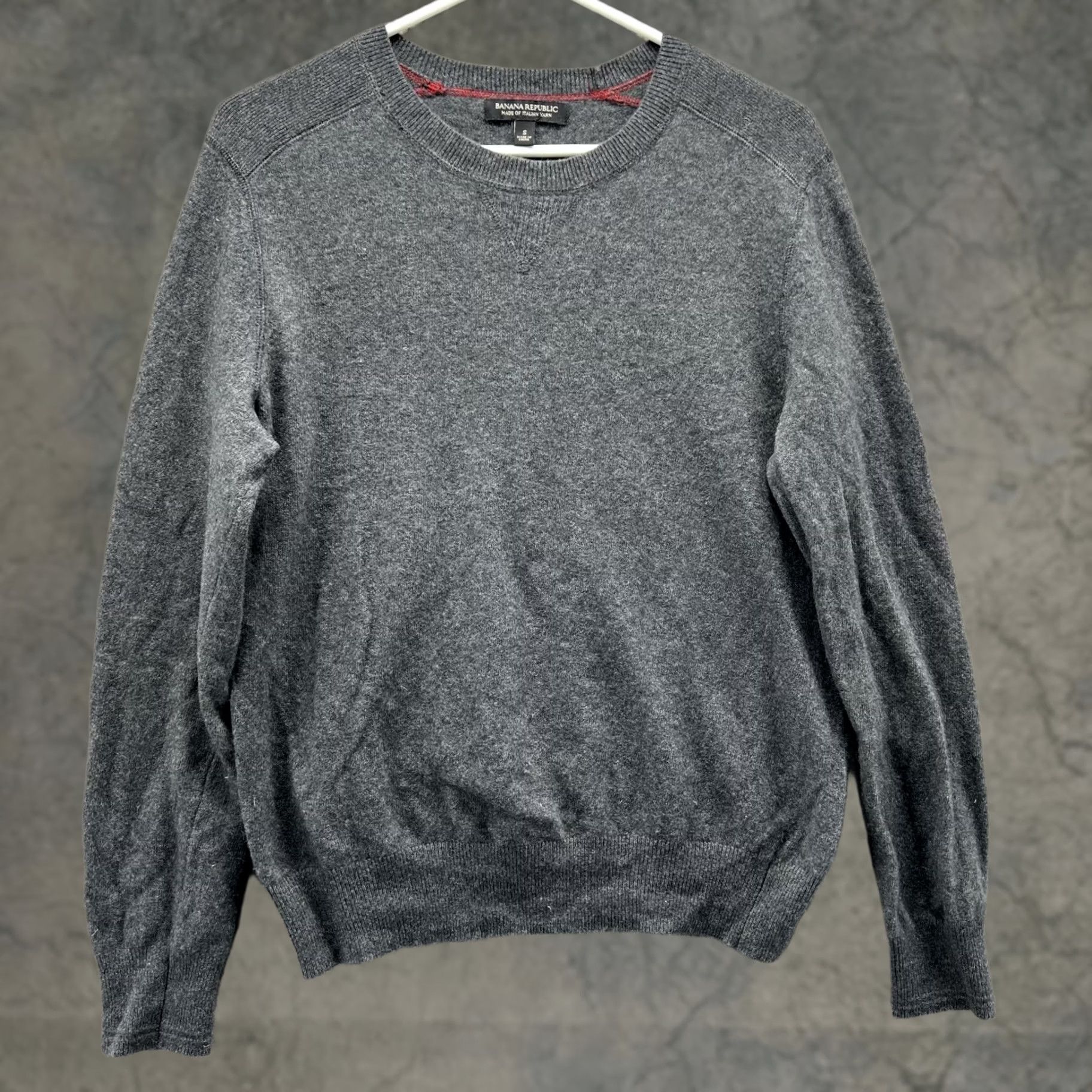 Banana Republic Banana Republic Sweater Men Small Gray Wool Crewneck Pullover All Seasons Vintage: No, Regular Fit, Logo, Shirt Size US S / EU 44-46 / 1 - 1 Thumbnail