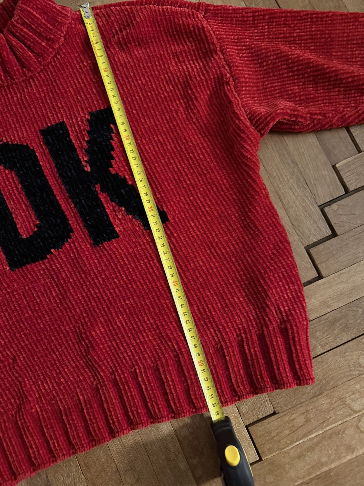 DKNY DKNY Red Chenille Knit “DK/NY” Sweater Size L / US 10 / IT 46 - 5 Thumbnail