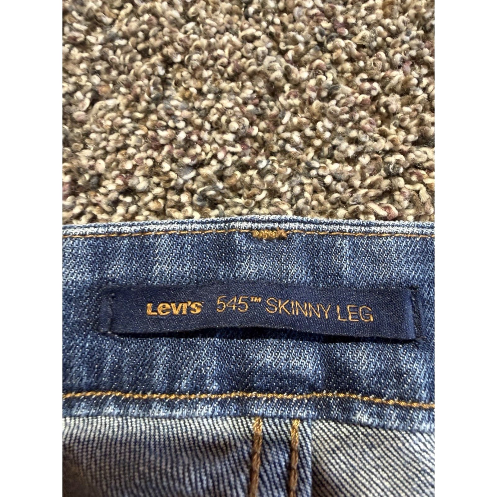Levi's Levi’s 545 Skinny Jeans Women Size 6 Blue Denim Stretch Mid Rise 30X30 5-Pocket Regular Inseam 30 Spring Summer Fall Winter Size 28" / US 6 / IT 42 - 4 Thumbnail