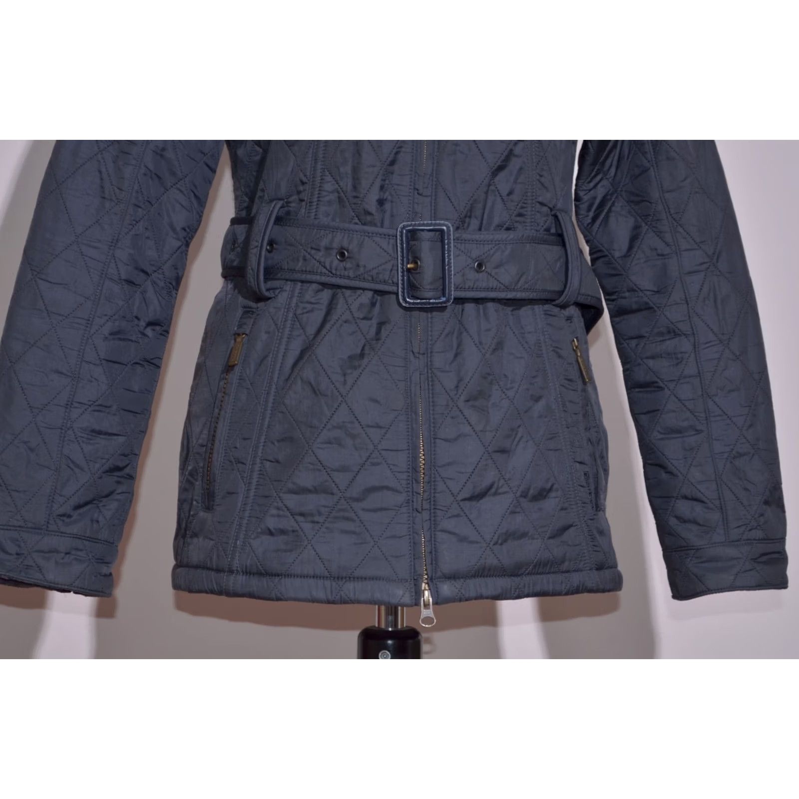 Barbour Barbour Grace Polarquilt Navy Quilted Belted Hooded Zip Pockets Jacket Womens UK10 US6 - Barbour Quilted Coat Core Size L / US 10 / IT 46 - 3 Thumbnail