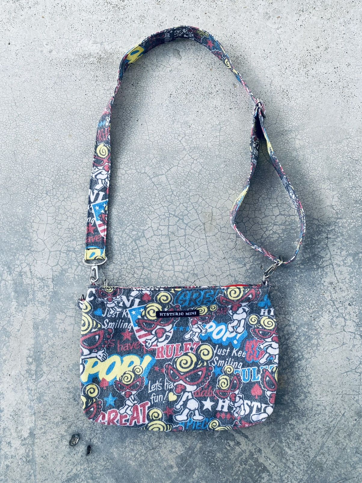 Hysteric Glamour Vintage Hysteric Glamour Magazine Cross Body Bag Size ONE SIZE - 2 Thumbnail