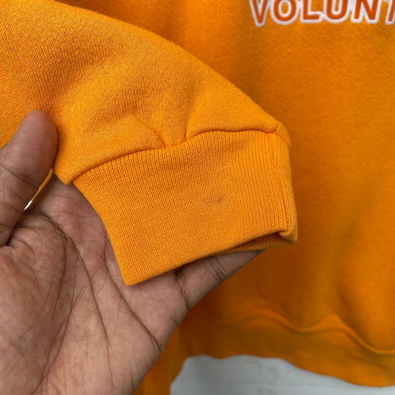 Vintage VTG TENNESSE VOLUNTEERS UNIVERSITY SWEATSHIRT LARGE PULLOVER Size US L / EU 52-54 / 3 - 9 Thumbnail