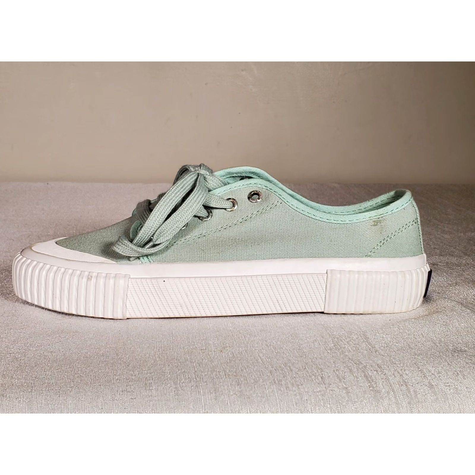 Olive Guffy The Spicewood Sneakers Shoes Low Top Canvas Lace Up Olive Green Women US 9.5 New Size L / US 10 / IT 46 - 4 Thumbnail