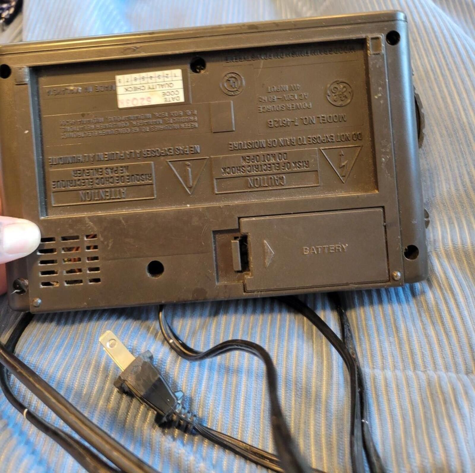 Genuine Leather Vintage GE Digital Clock Radio AM/FM Size ONE SIZE - 3 Thumbnail