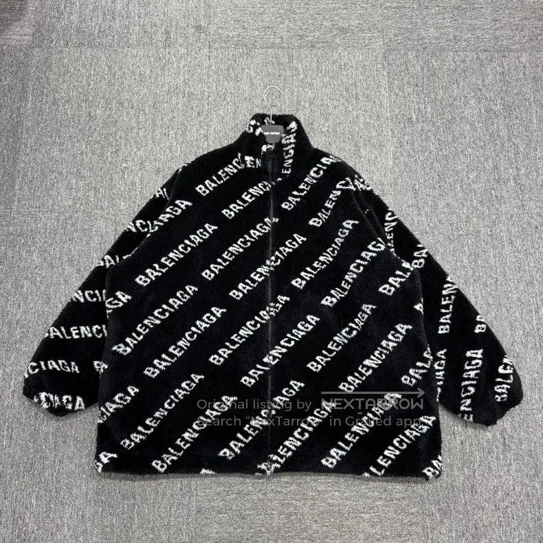 Balenciaga Balenciaga Bullet Screen Printed Teddy Coat Size XXS / US 00 / IT 34 - 1 Thumbnail