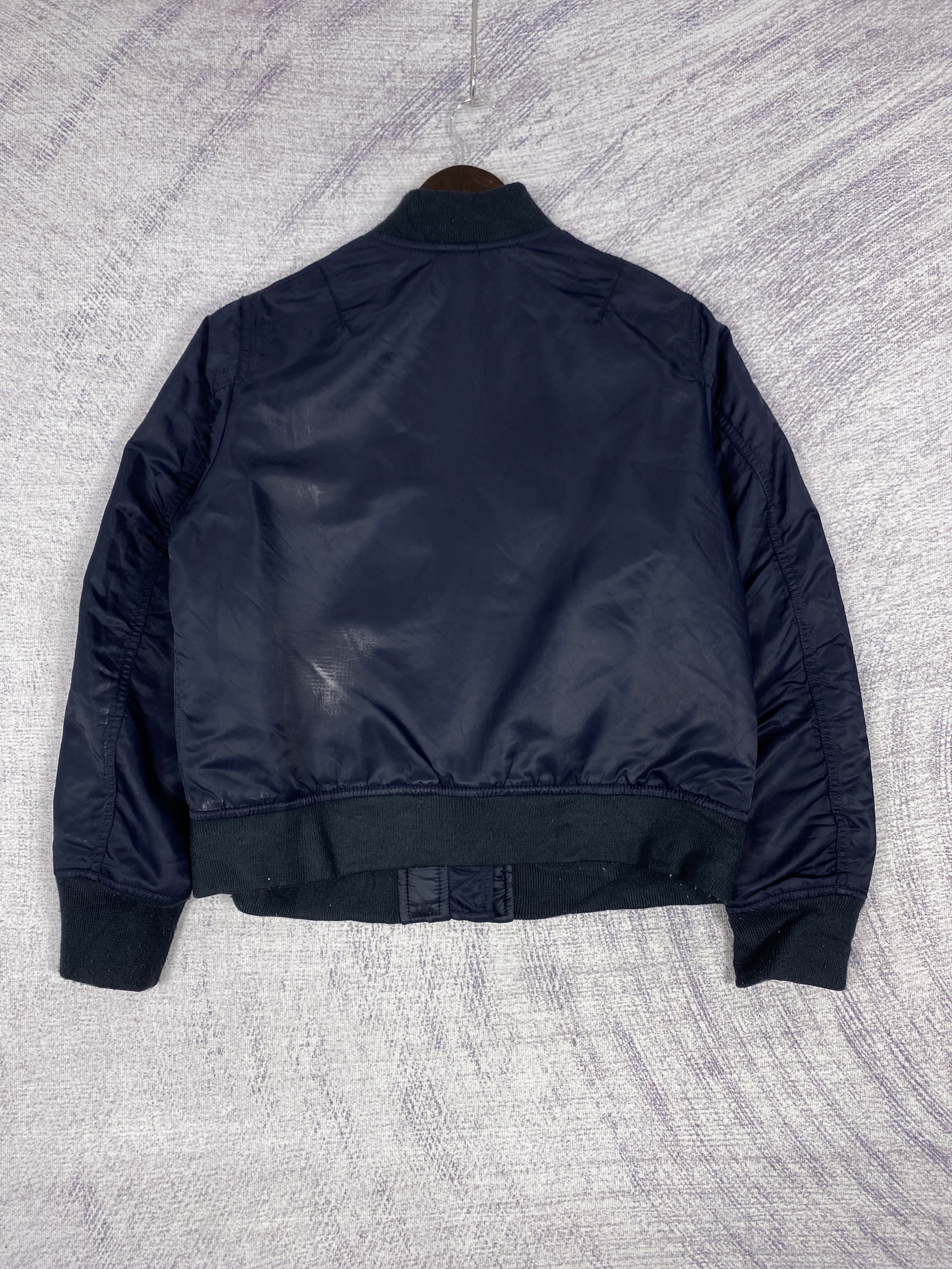 Uniqlo Vintage Uniqlo Zip Up Nylon Fabric Polyester Bombers Jacket Size US XL / EU 56 / 4 - 4 Thumbnail
