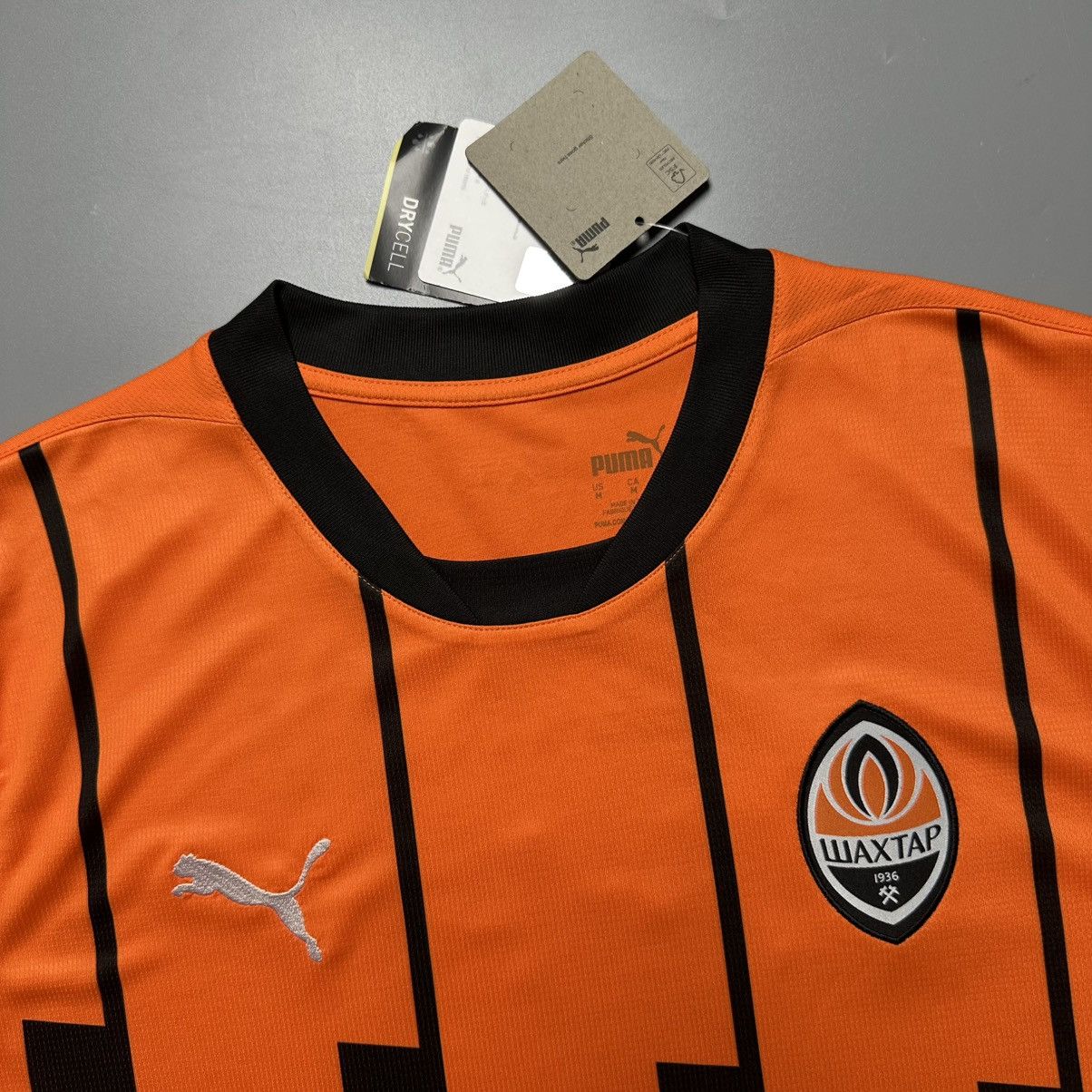 Puma NWT SHAKHTAR PUMA 2024/2025 FOOTBALL HOME JERSEY #10 SUDAKOV Size US M / EU 48-50 / 2 - 4 Thumbnail