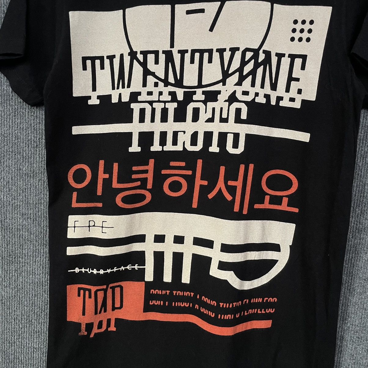 Band Tees Twenty One Pilots Band T Shirt Size US S / EU 44-46 / 1 - 2 Thumbnail