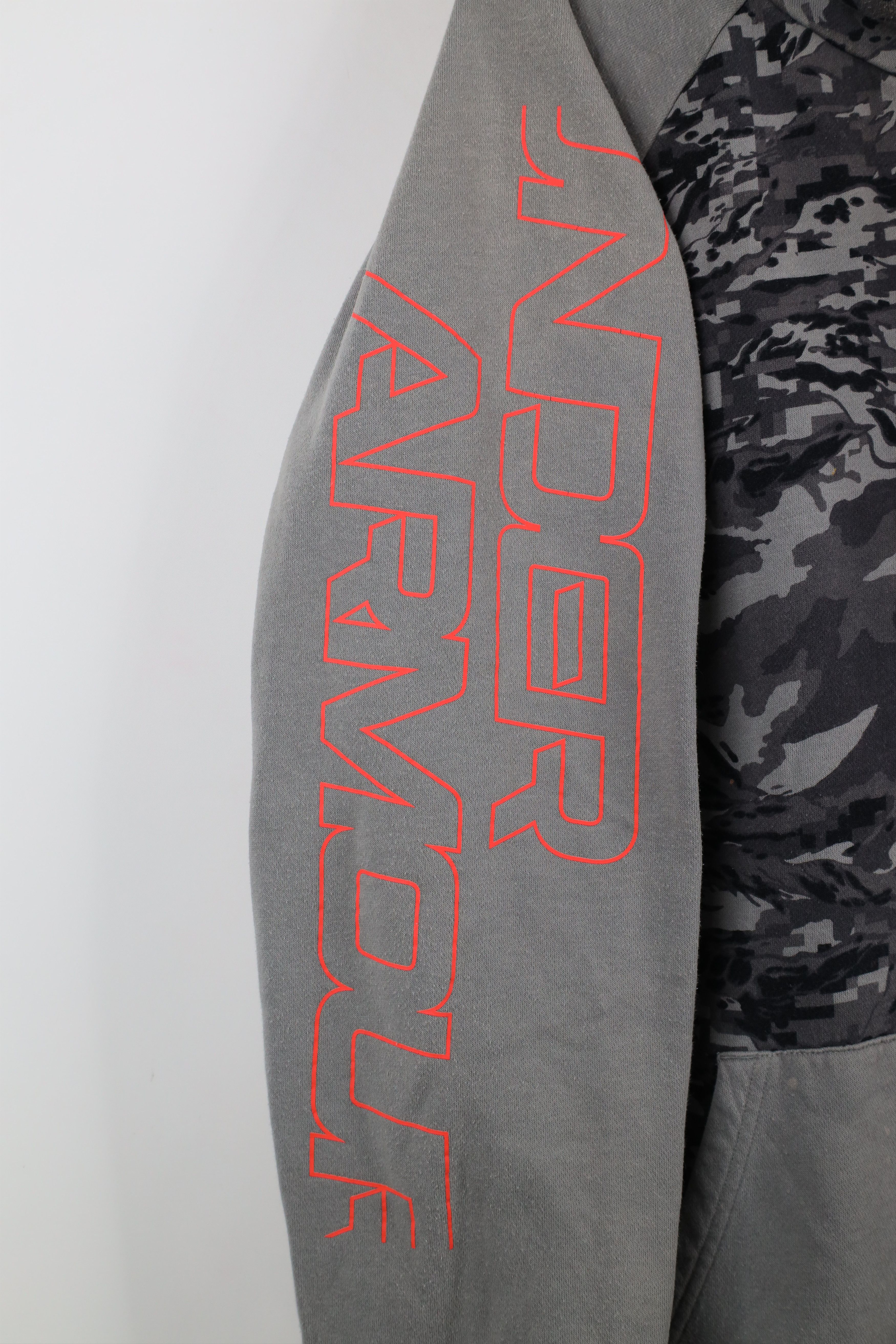 Under Armour × Vintage Under Armour Distressed Spell Camouflage Hoodie Sweatshirt Size US XXL / EU 58 / 5 - 4 Thumbnail