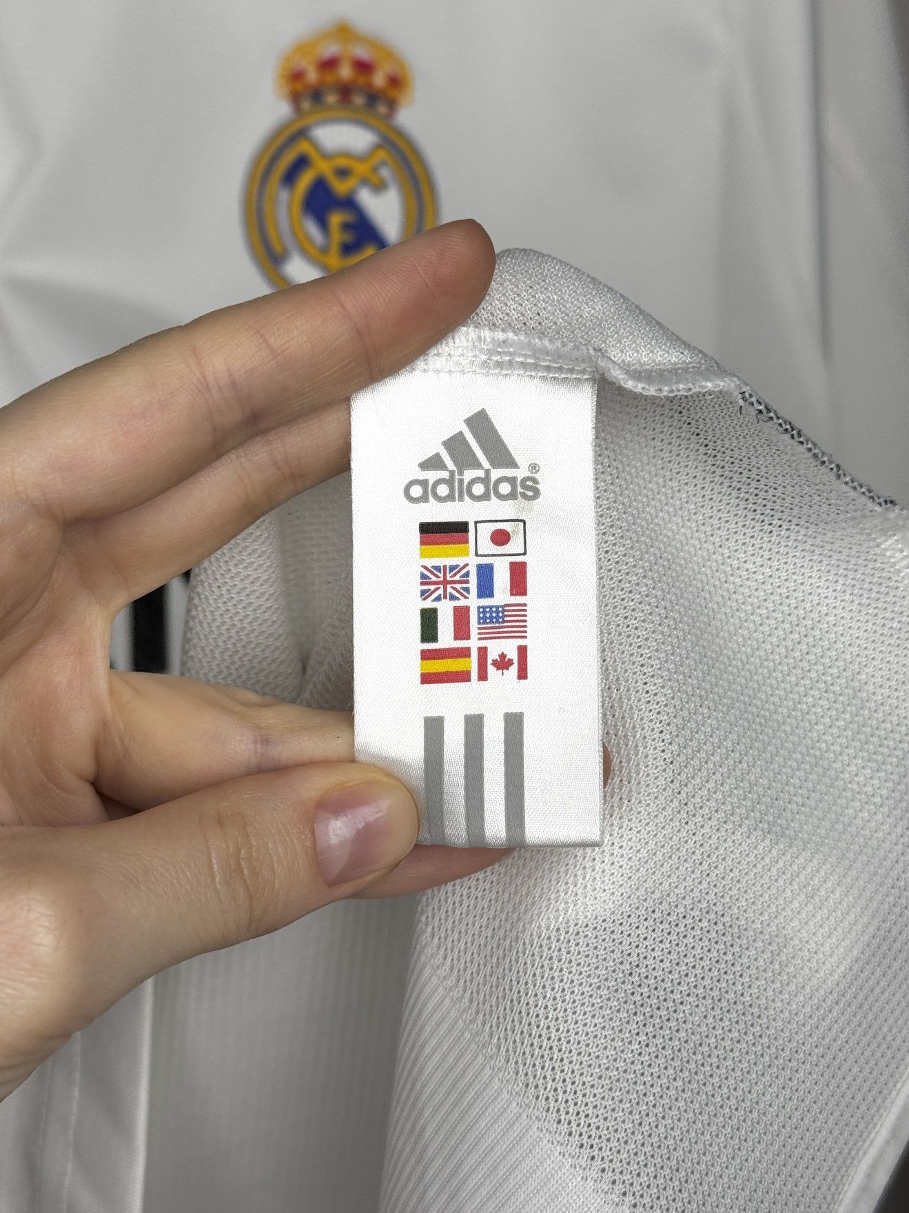 Adidas Authentic Adidas Real Madrid 2003/2004 Home Soccer Jersey XL Size US XL / EU 56 / 4 - 12 Thumbnail