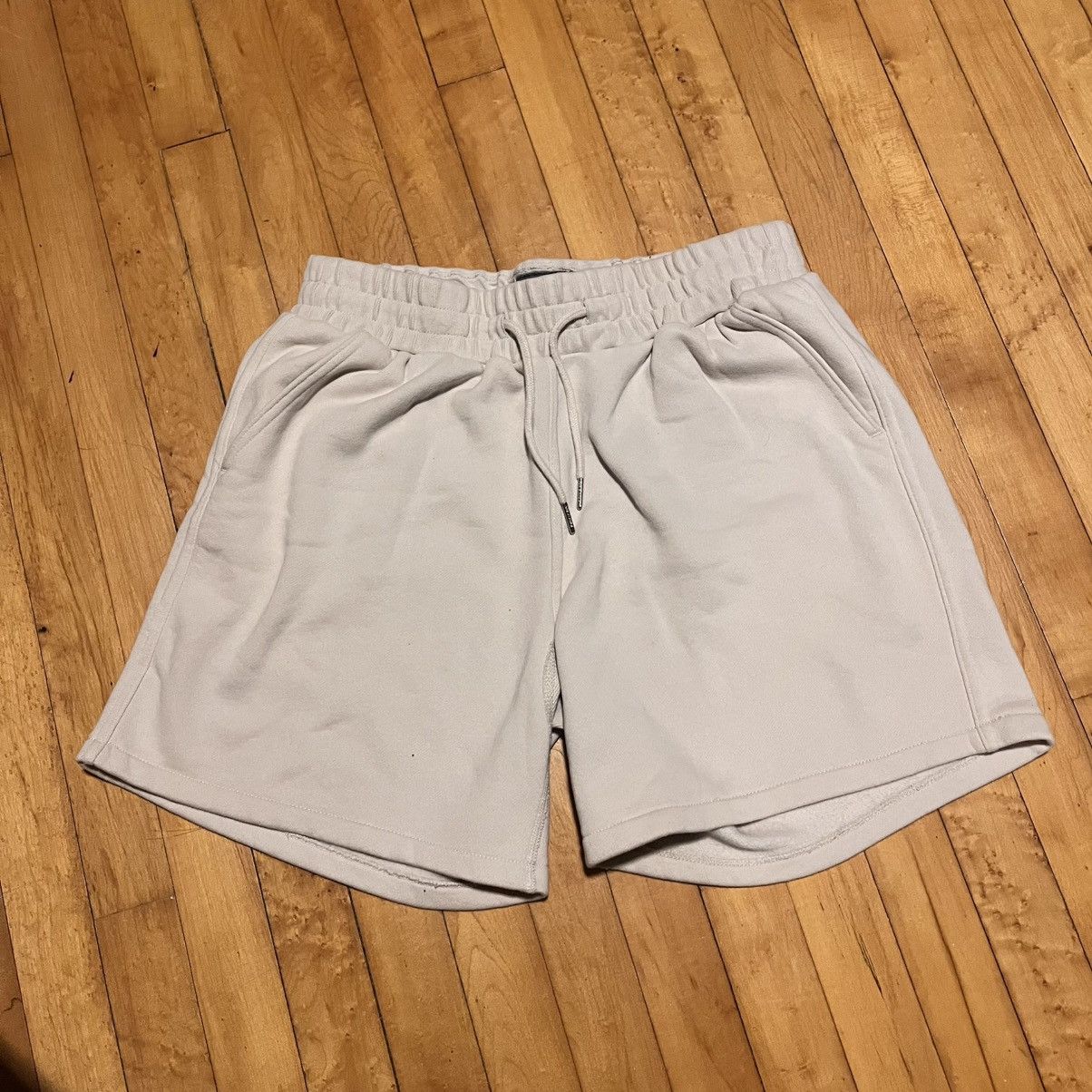 Abercrombie & Fitch Abercrombie and fitch cream soft blank shorts Size US 31 - 1 Thumbnail