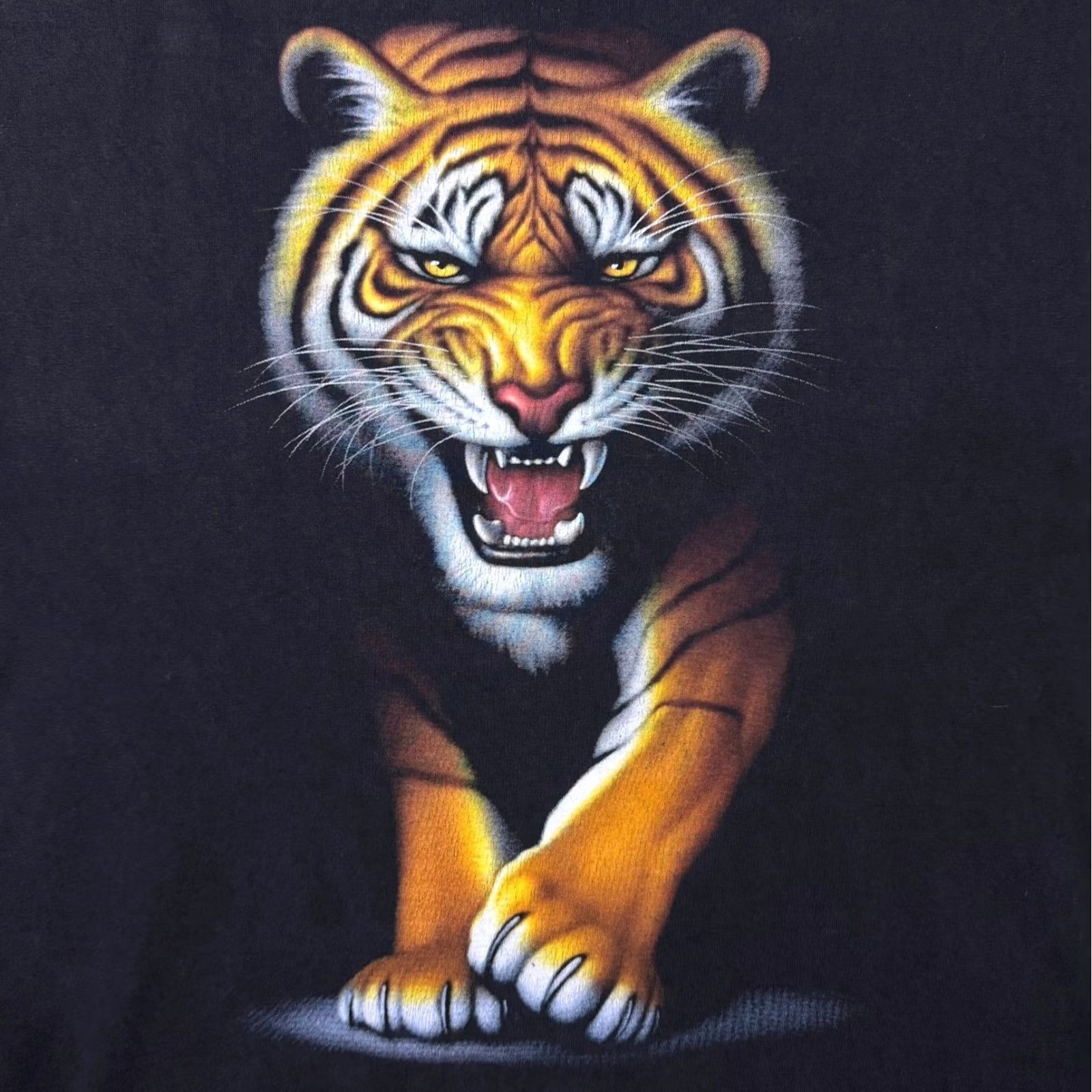 Vintage VINTAGE Rock Eagle Tiger Graphic Print Black Cotton T-Shirt XL Men Size US XL / EU 56 / 4 - 3 Thumbnail