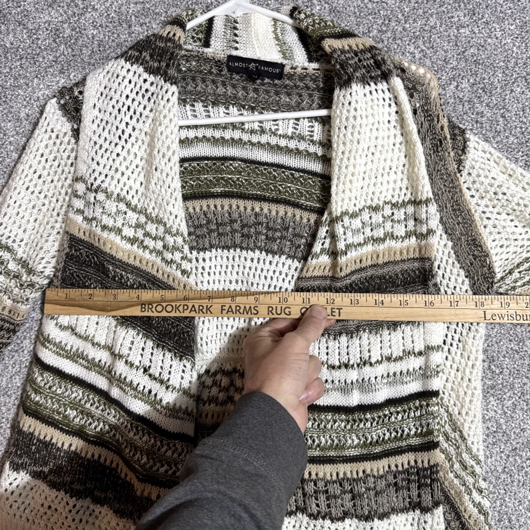 Almost Famous VINTAGE Boho Cardigan Sweater Womens M Lagenlook Tribal Southwestern Crochet Hippie Open-Knit Lightweight Oversized Relaxed 100% Acrylic Casual Travel Size M / US 6-8 / IT 42-44 - 2 Thumbnail