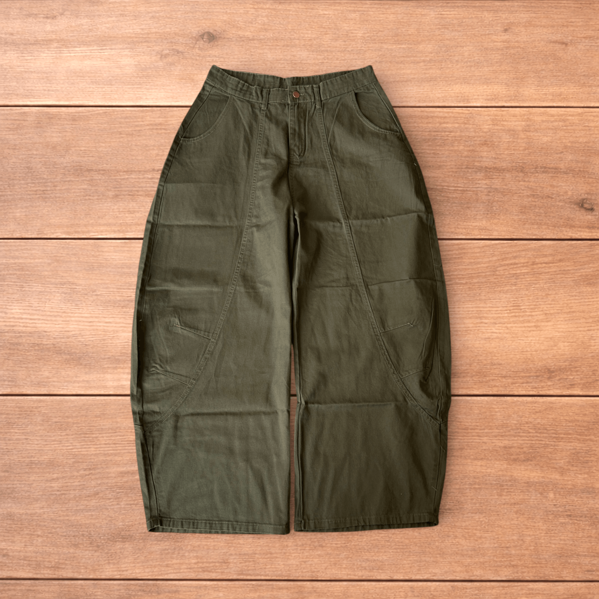 Japanese Brand Vintage Military style baggy wide cargo trousers in khaki. Size US 32 / EU 48 - 1 Thumbnail