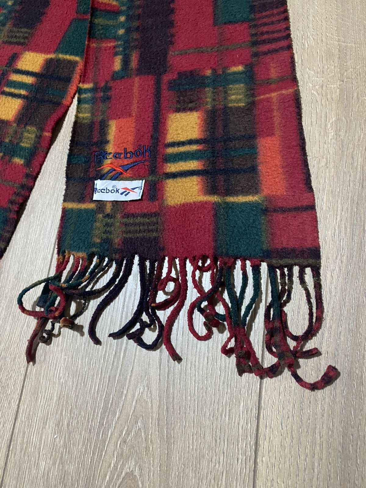 Reebok Vintage Rare Reebok Archival sportswear Scarf Size ONE SIZE - 7 Thumbnail