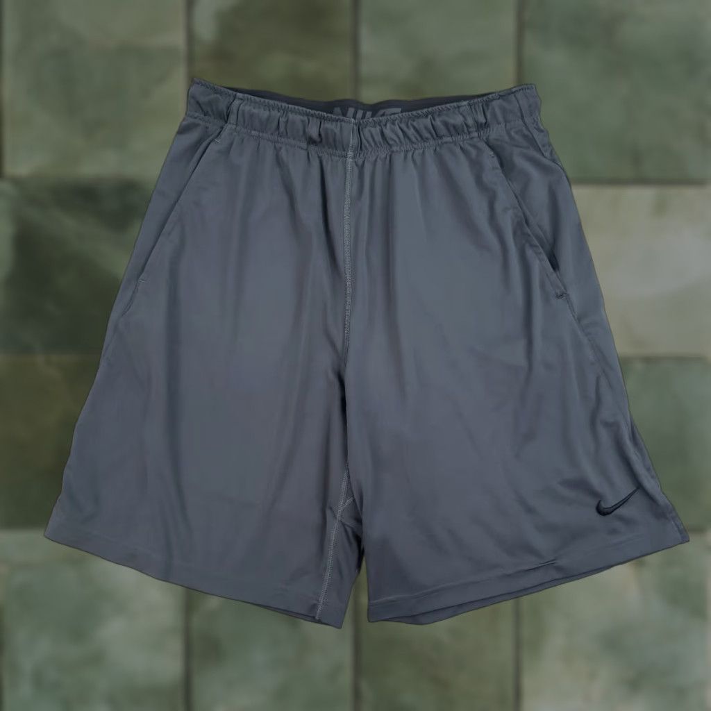 Nike Nike Mens Large Gray Athletic Running Shorts Size US 30 / EU 46 - 1 Thumbnail