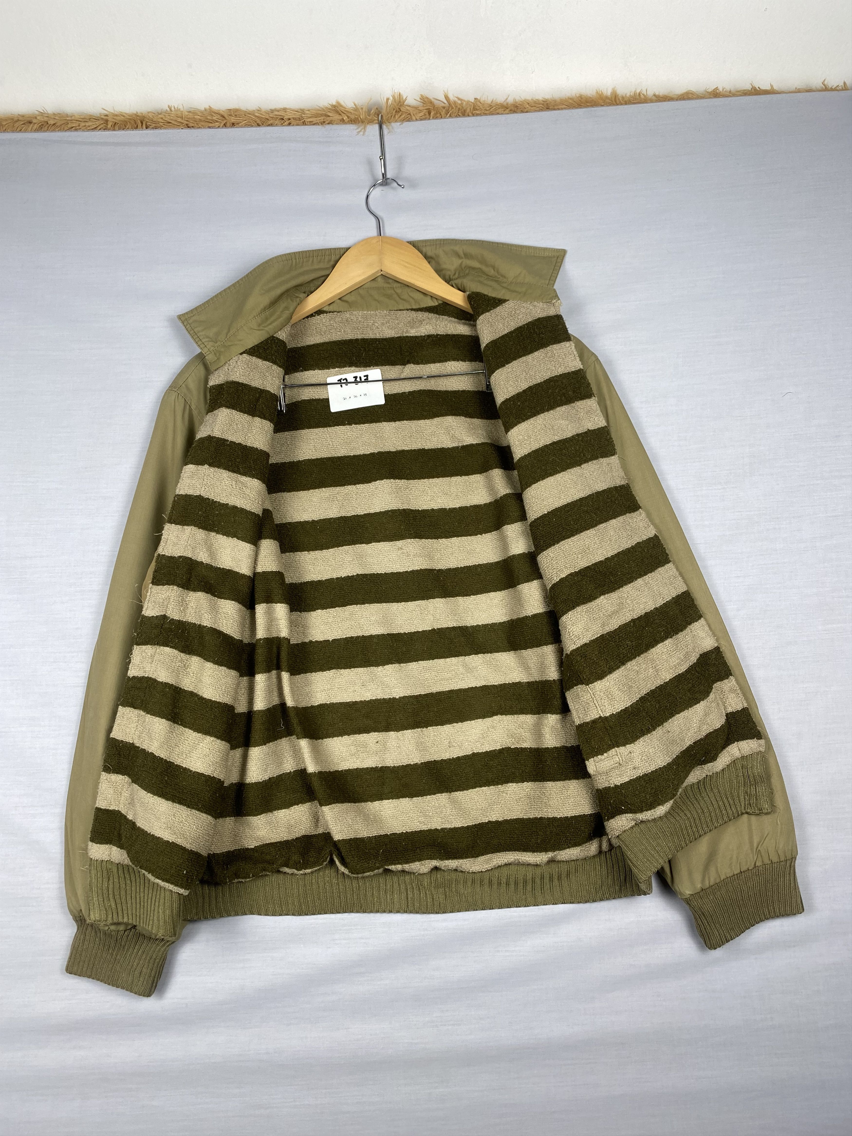 Japanese Brand Vintage Japanese Brand Zip Up Striped Lining Light Jacket Size US S / EU 44-46 / 1 - 7 Thumbnail