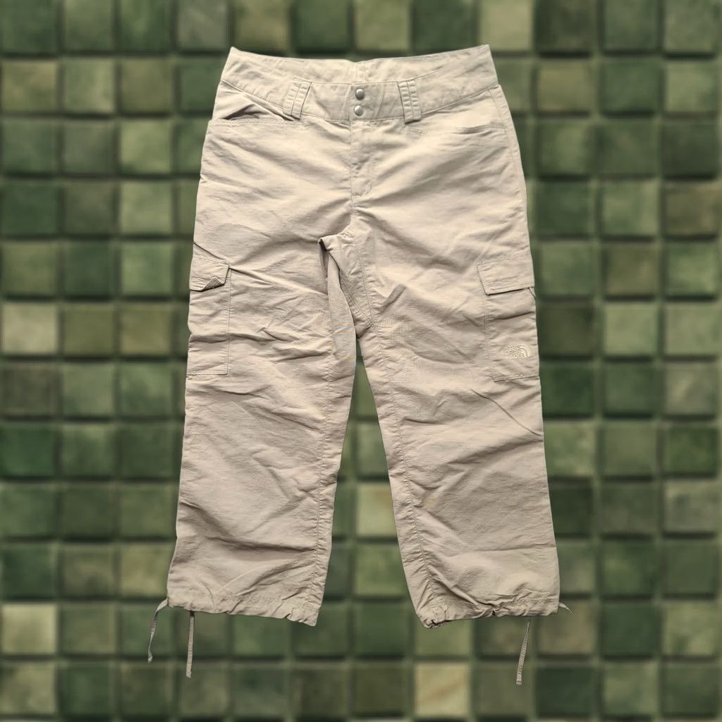 The North Face The North Face Capris Womens Regular Fit Nylon Capri Pants Beige 4 Inseam 22 in Pockets 4 Regular Mens Womens Girls Size ONE SIZE - 1 Thumbnail