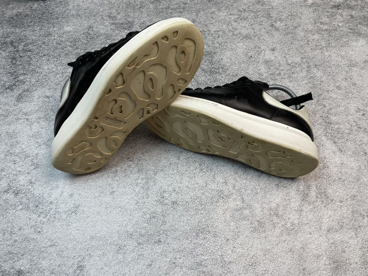 Alexander McQueen Alexander McQueen Leather Sneakers White Size US 6 / IT 36 - 7 Thumbnail