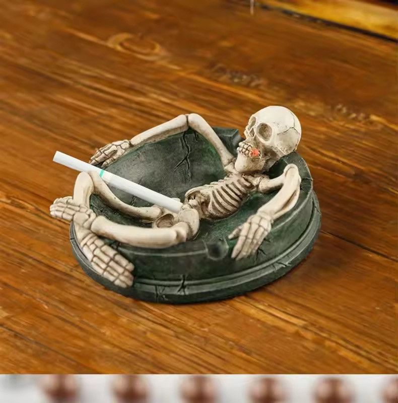 Japanese Brand Creative Personality Skull Resin Ashtray Size ONE SIZE - 5 Thumbnail