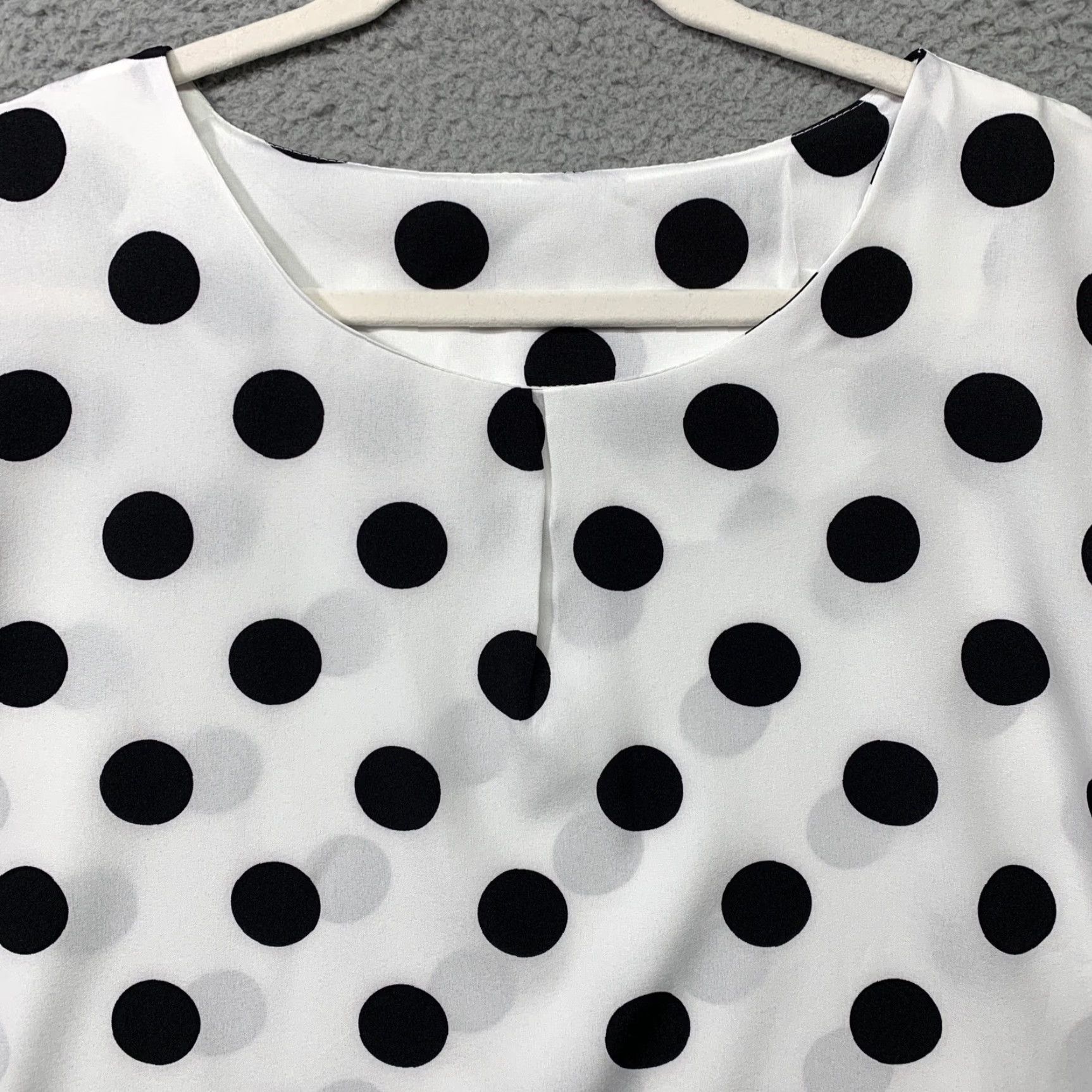X-LARGE VINTAGE? Women's Unbranded White Blouse Black Polka Dot XL XS? Size XL / US 12-14 / IT 48-50 - 2 Thumbnail