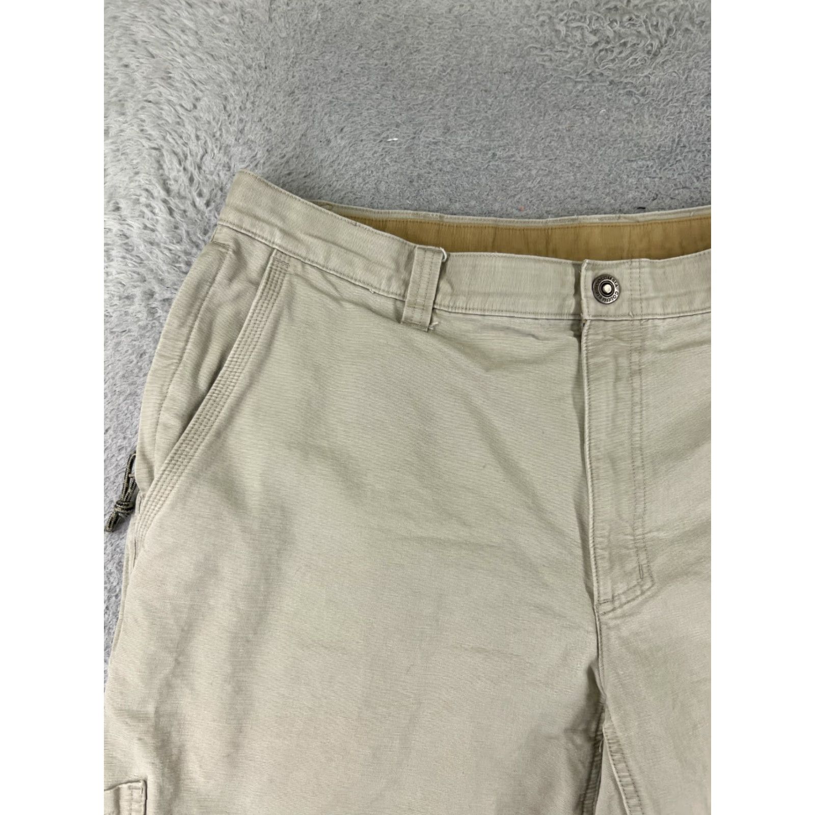 Vintage Columbia Men Cargo Shorts 38 Beige Cotton Twill Hiking Camping Fishing 38x11 Casual Size US 38 / EU 54 - 4 Thumbnail