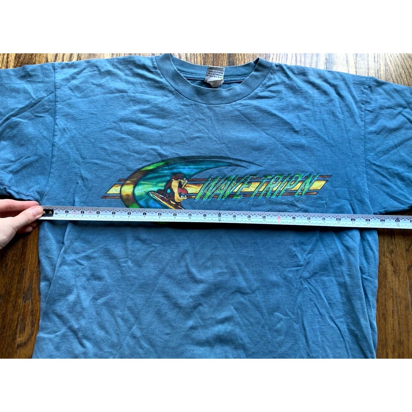 Vintage VINTAGE Looney Tunes TAZ Shirt Mens XL Blue Surf Wave Shore Break 90s Cartoon Taz Size US XL / EU 56 / 4 - 4 Thumbnail
