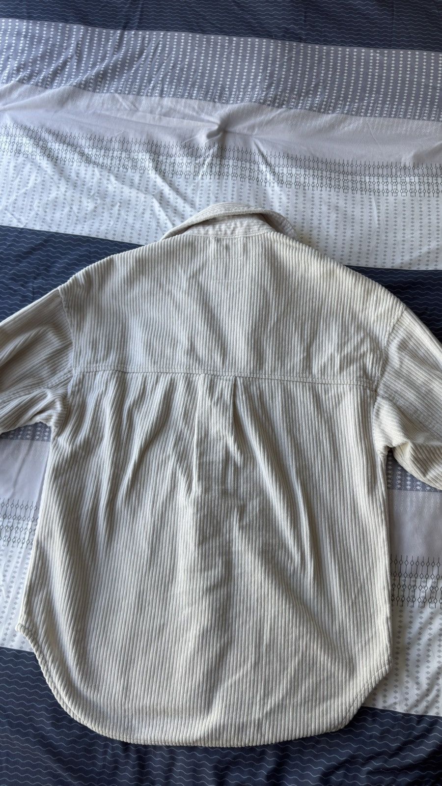 Bershka Bershka Cream Corduroy Shirt Size XS / US 0-2 / IT 36-38 - 5 Thumbnail