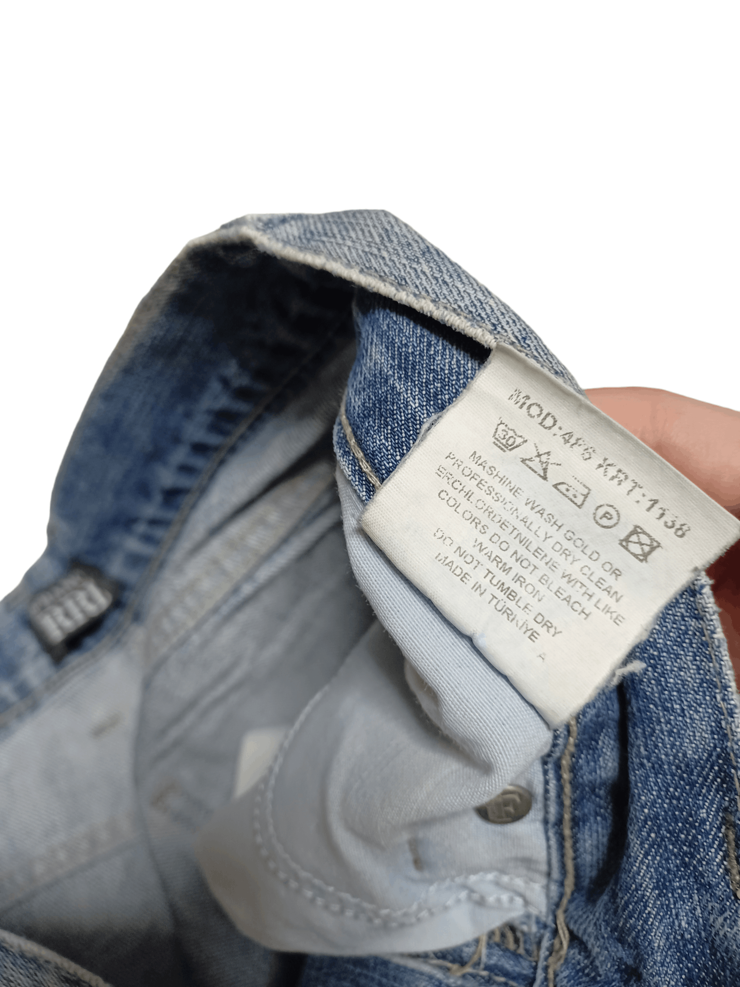 Gianfranco Ferre GIANFRANCO FERRE DISTRESSED BIGLOGO AVANT GARDE JEANS DENIM Size US 31 - 10 Thumbnail