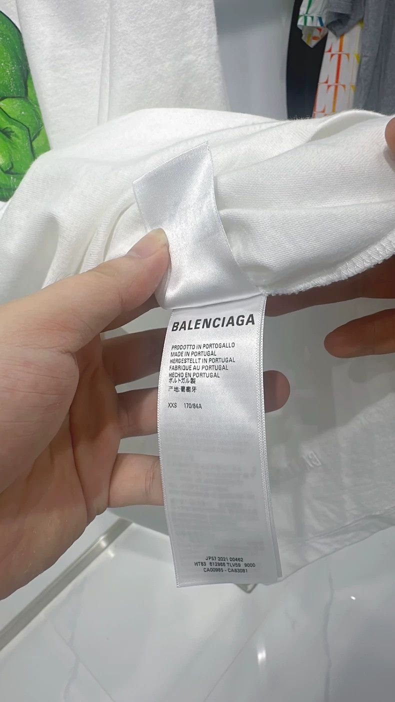 Balenciaga Balenciaga Green Giant Hulk Marvel Collab White Short Slee Size US XXS / EU 40 - 5 Thumbnail