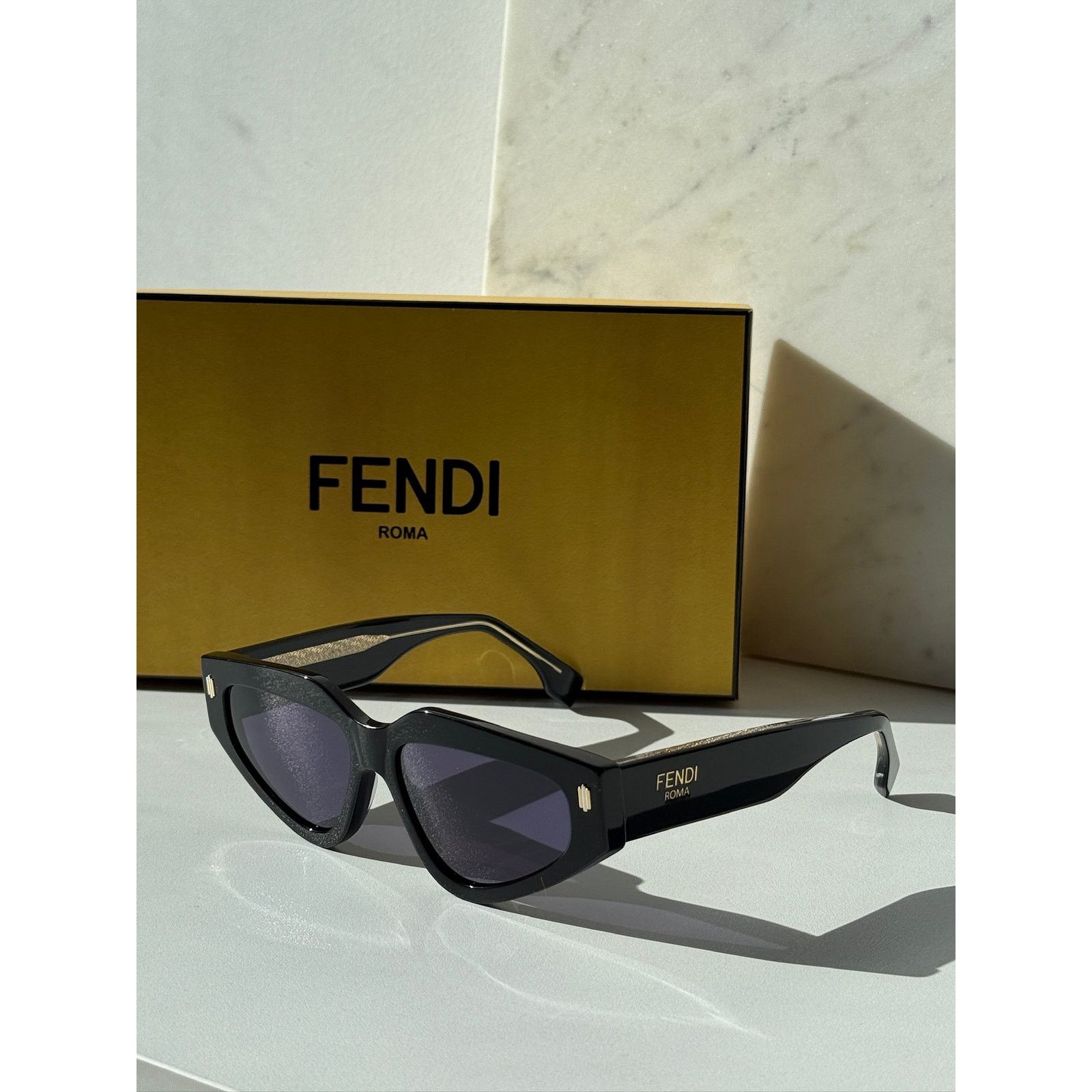 Fendi NEW Fendi FE40163U Roma Black Cat Eye Sunglasses Size ONE SIZE - 6 Thumbnail