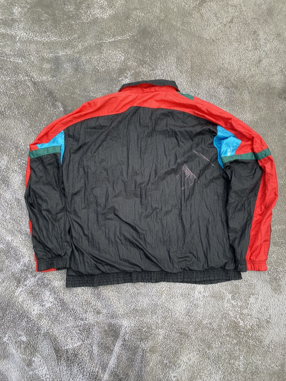 Sergio Tacchini Sergio tacchini windbreaker vintage colours Size US L / EU 52-54 / 3 - 6 Thumbnail