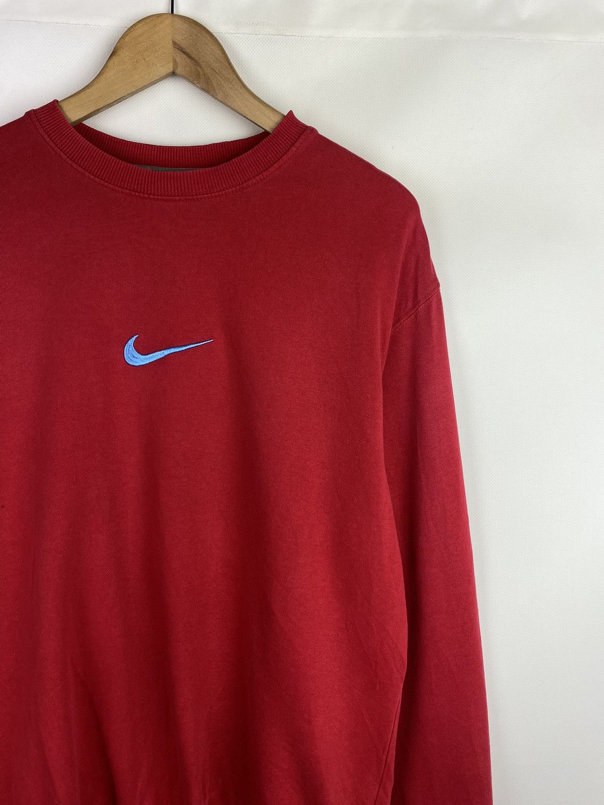 Nike VTG 90s Nike Center Logo men’s crewneck sweatshirt pullover Size US L / EU 52-54 / 3 - 3 Thumbnail