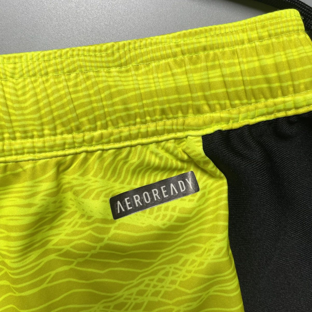 Adidas CELTIC ADIDAS 2021/2022 FOOTBALL GOALKEEPER SHORTS #15 HART Size US 34 / EU 50 - 7 Thumbnail