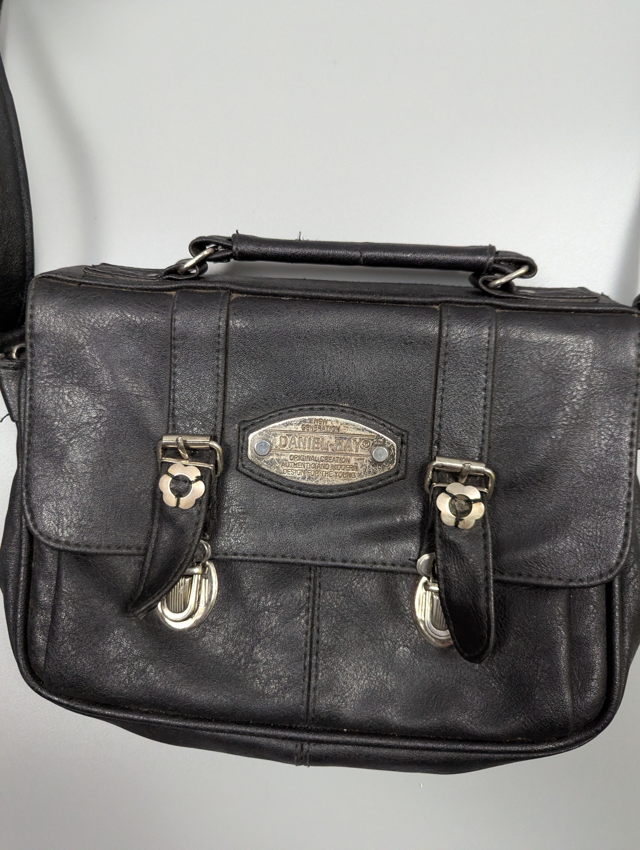 Vintage Vintage Daniel Ray Black Leather Shoulder Bag Size ONE SIZE - 4 Thumbnail