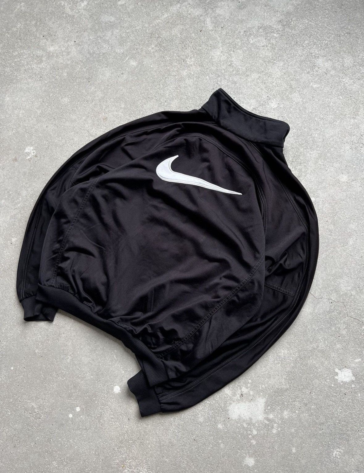 Nike Vintage Nike Zip Sweatshirt Size US L / EU 52-54 / 3 - 10 Thumbnail