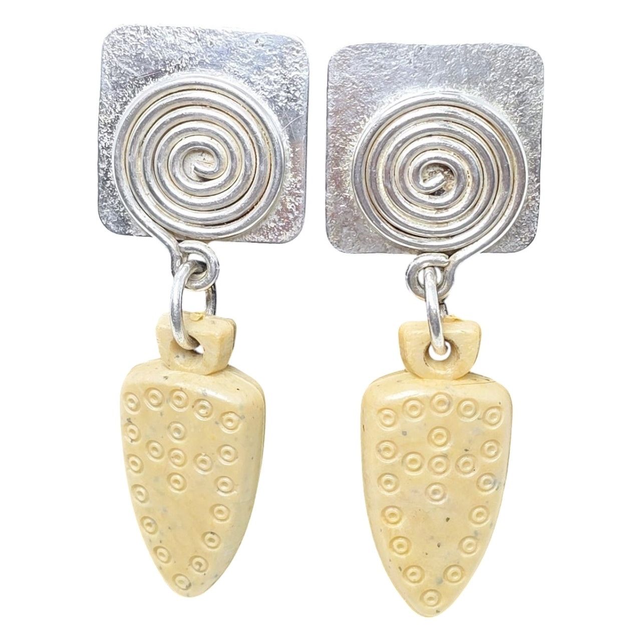 Other SF Baer Modern Arrowhead Pierced Dangle Silver Tone Earrings Size ONE SIZE - 1 Thumbnail