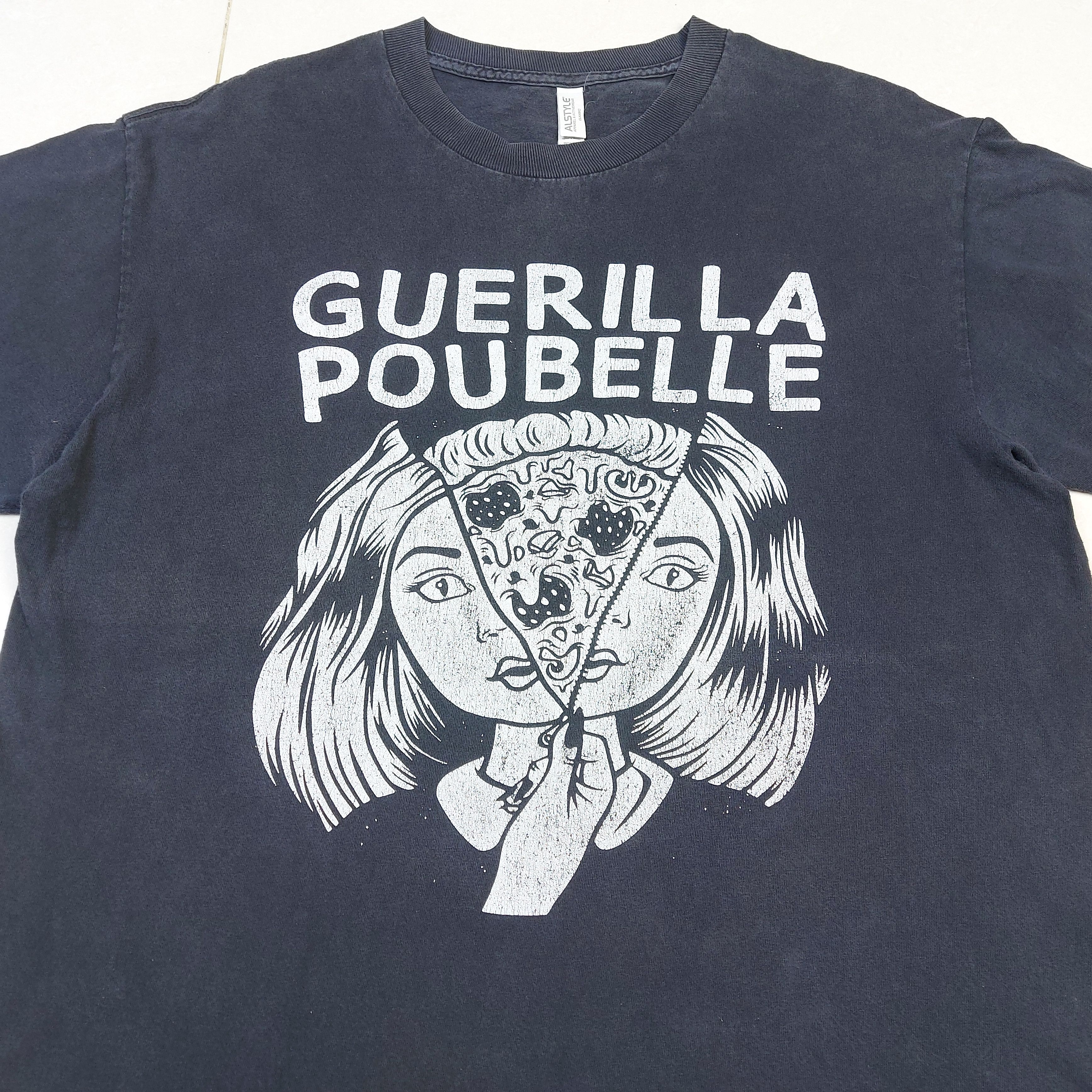 Band Tees × Vintage Vintage Y2K Guerilla Poubelle Band French Punk Rock TEE Size US L / EU 52-54 / 3 - 6 Thumbnail