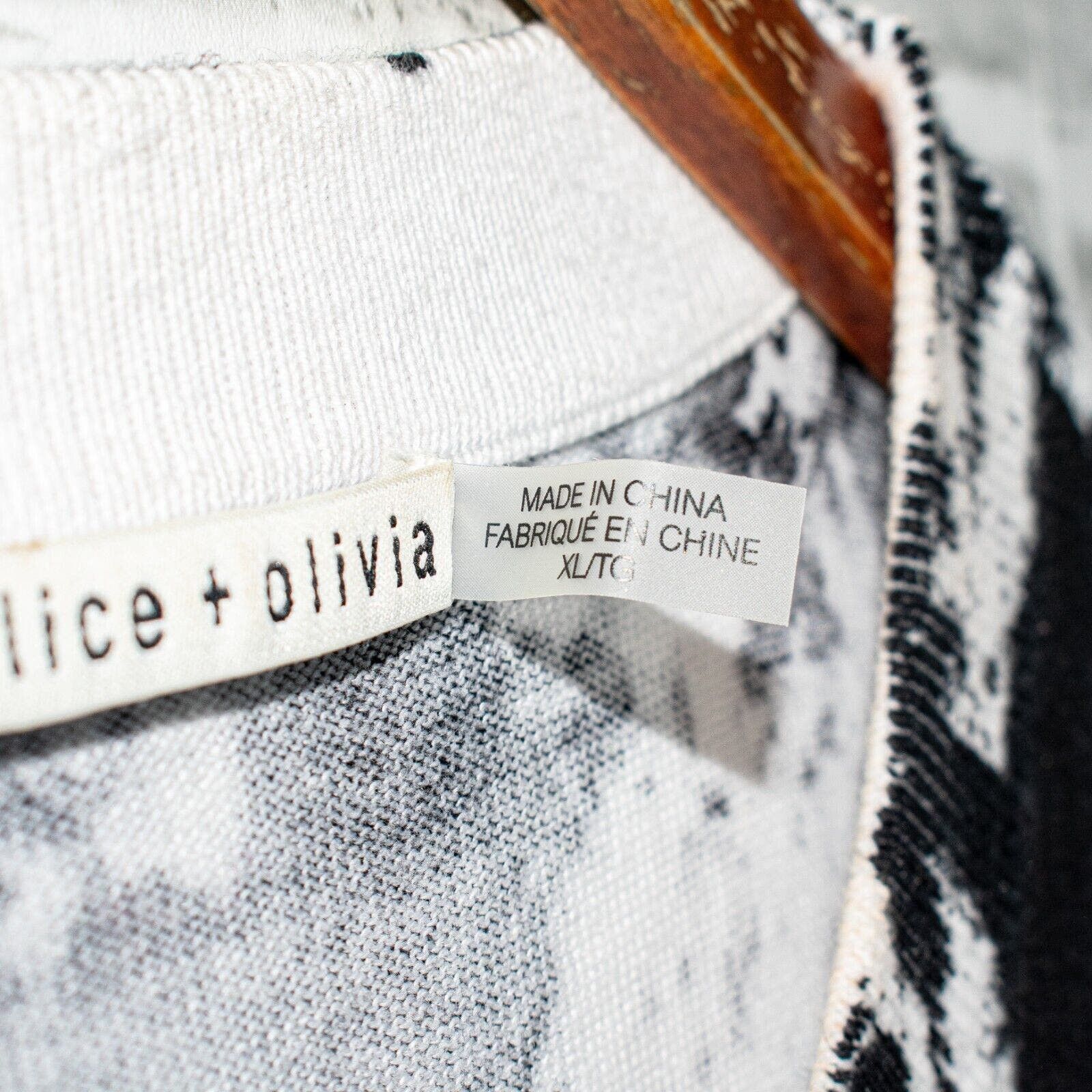 Alice + Olivia Alice + Olivia Quintin Printed Crew Sweater Black White Size XL / US 12-14 / IT 48-50 - 7 Thumbnail