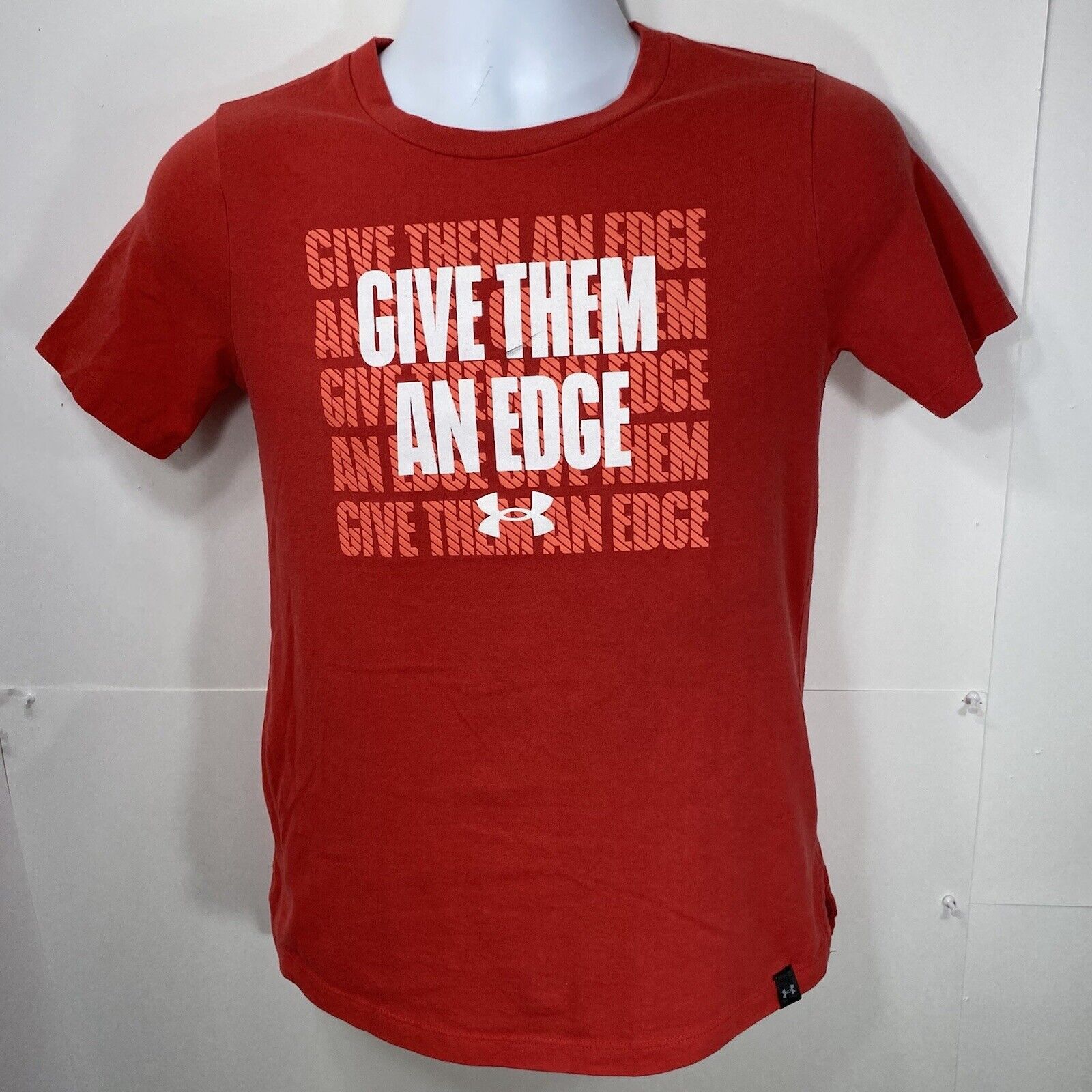 Under Armour Under Armour Small Loose Fit Graphic T Shirt Give Them Edge Size S / US 4 / IT 40 - 1 Thumbnail
