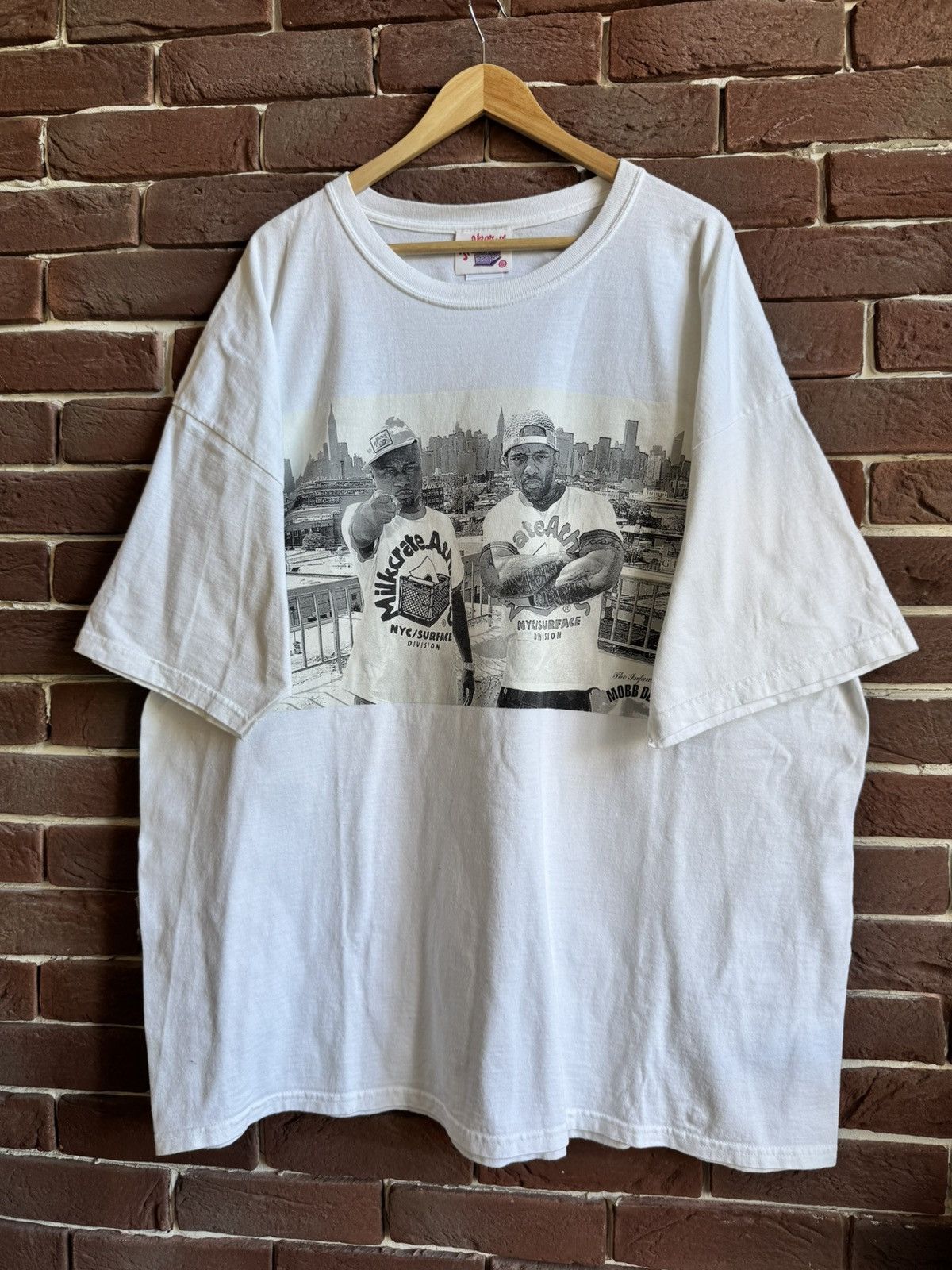 Band Tees Mobb Deep Milkcrate Grail 3XL Band Rap Tee Y2k 00s Vintage Size US XXL / EU 58 / 5 - 1 Thumbnail
