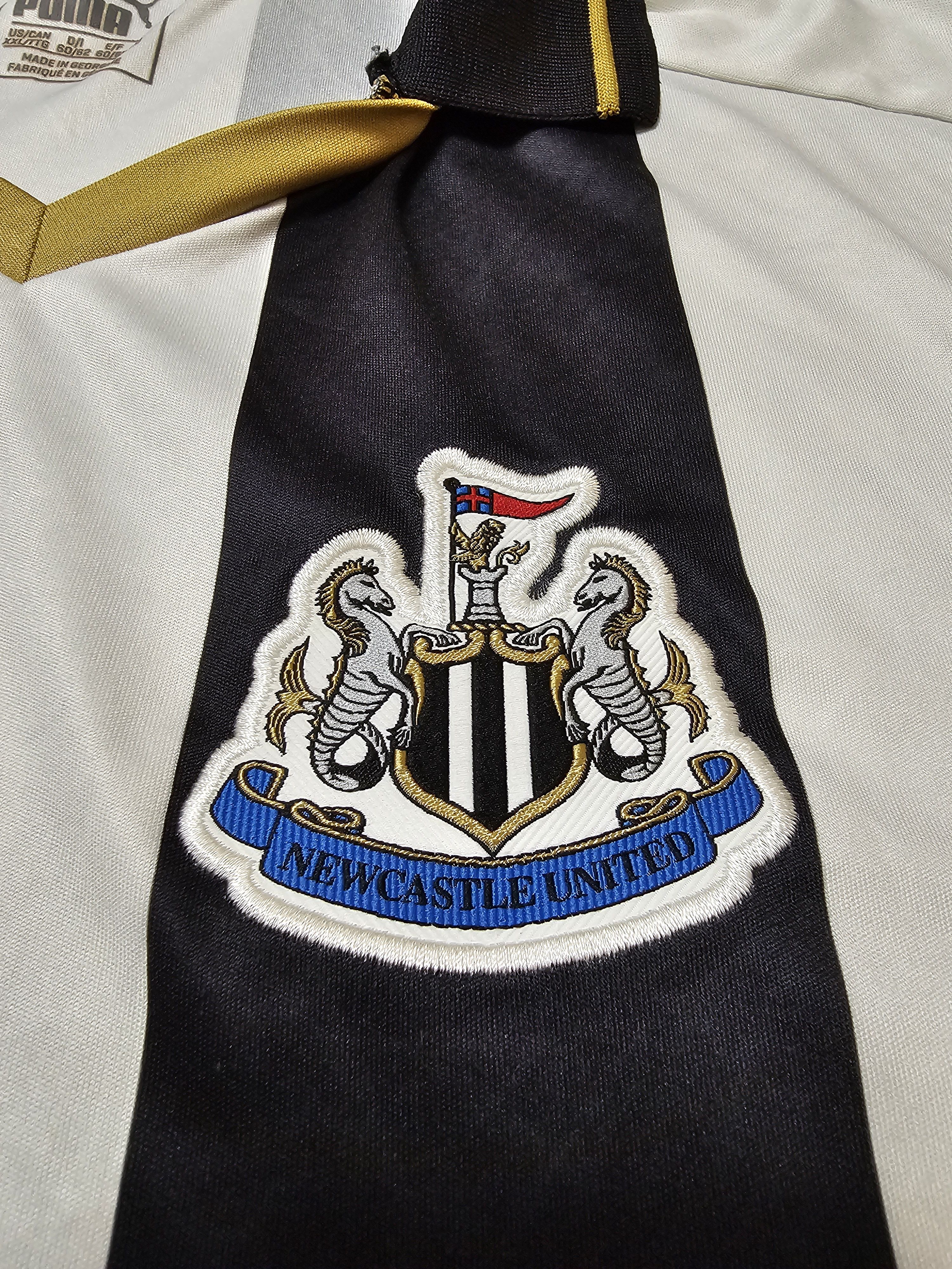 Puma NEWCASTLE UNITED 2016 2017 HOME FOOTBALL SHIRT SOCCER JERSEY Size US XL / EU 56 / 4 - 4 Thumbnail