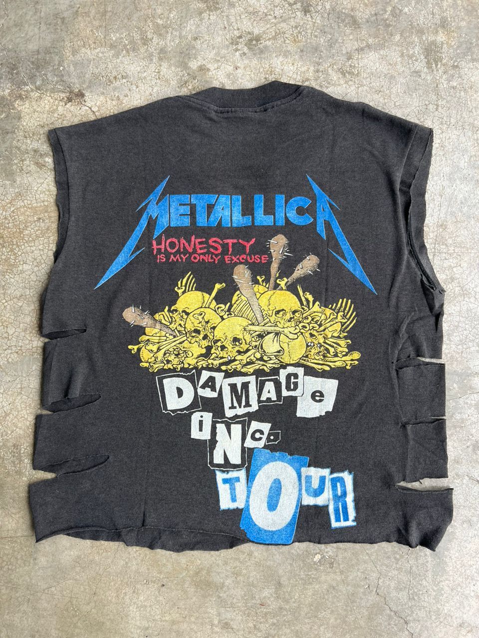Metallica VTG 80's Damage Inc Tour Custom Distressed Tshirt Size S / US 4 / IT 40 - 6 Thumbnail