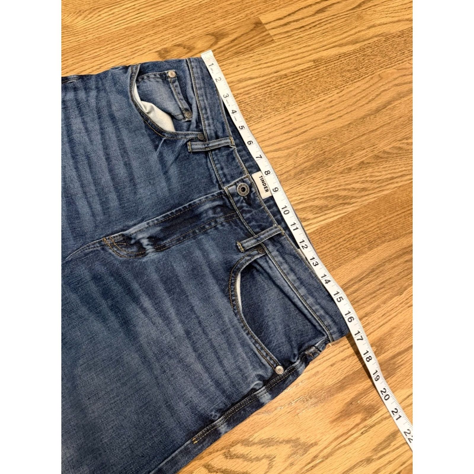Flint And Tinder Flint and Tinder Slim Fit Jeans Men’s 33x32 Blue Cotton Stretch 5-Pocket Denim Multiple Seasons Slim Fit Mens Jeans Blue 5-Pocket Size US 33 - 7 Thumbnail