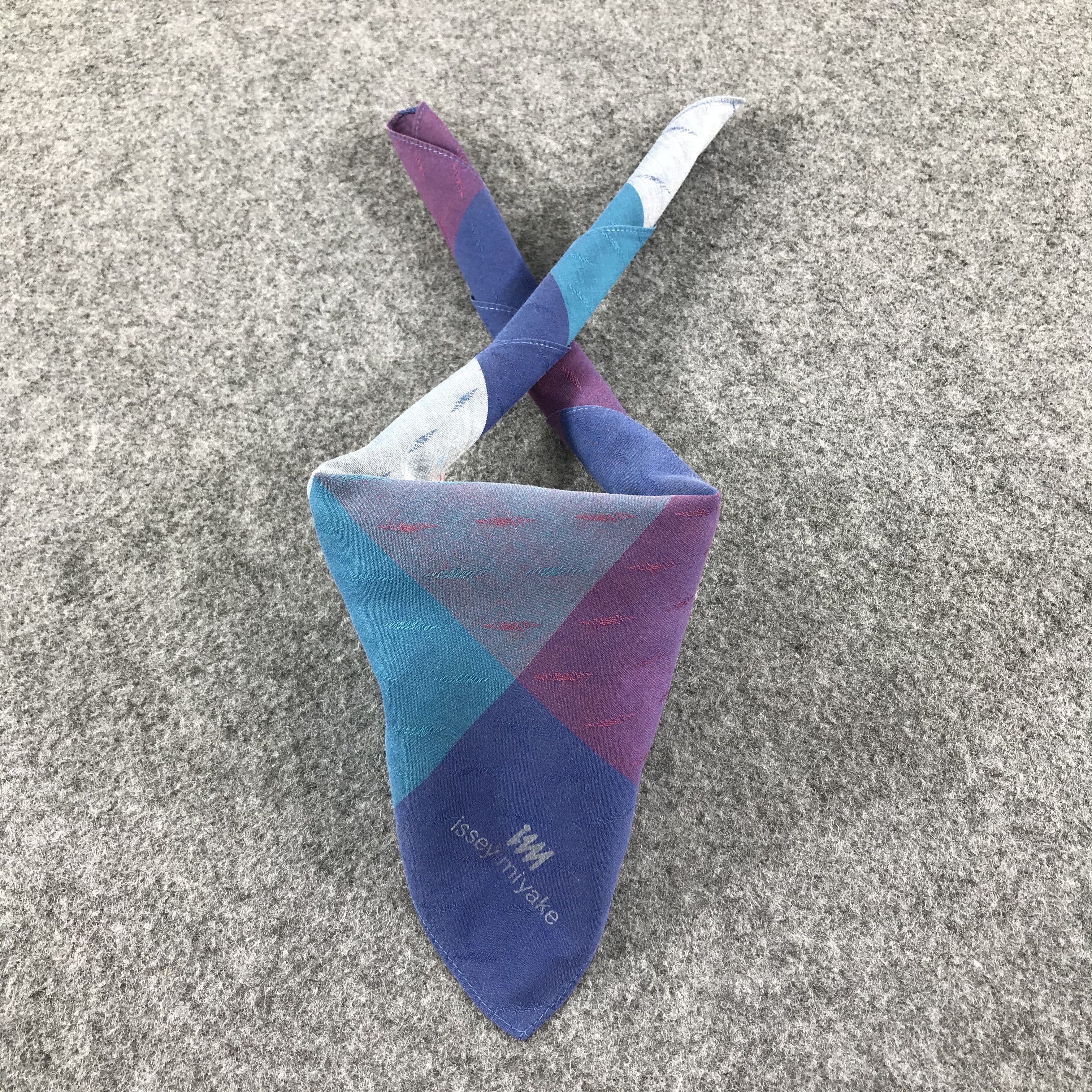 Issey Miyake Issey Miyake Handkerchief Neckerchief Bandana H339 Size ONE SIZE - 2 Thumbnail